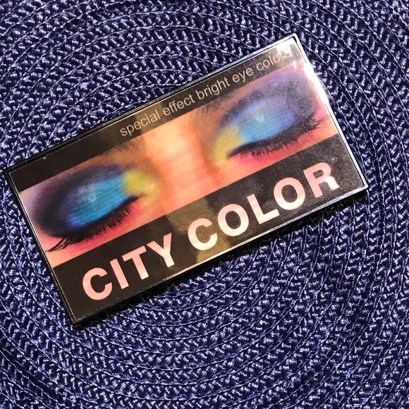 NWT City Color Special Effect Bright Eye Colors Eyeshadow Palette - Picture 5 of 7